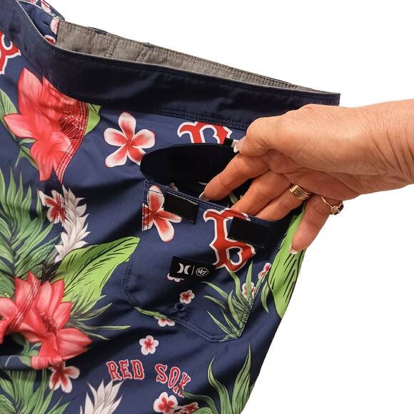 Hurley Swim Trunks MLB BOSTON RED SOXS Mens 33 BLUE Tropical Floral Board Shorts - Picture 5 of 16
